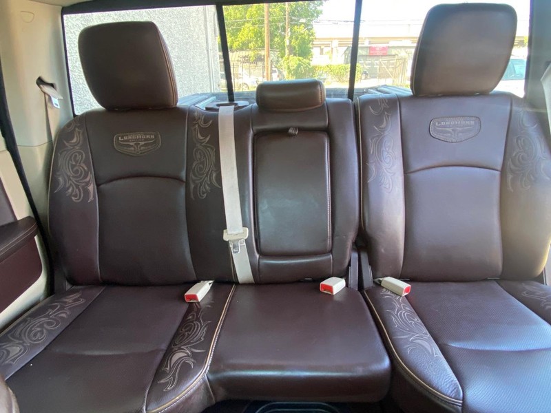 Ram 1500 Vehicle Full-screen Gallery Image 11