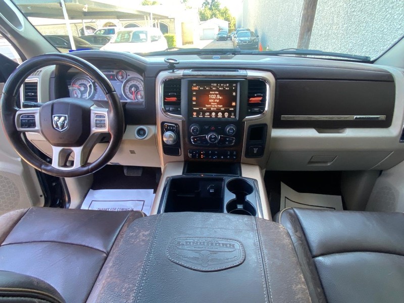 Ram 1500 Vehicle Full-screen Gallery Image 12