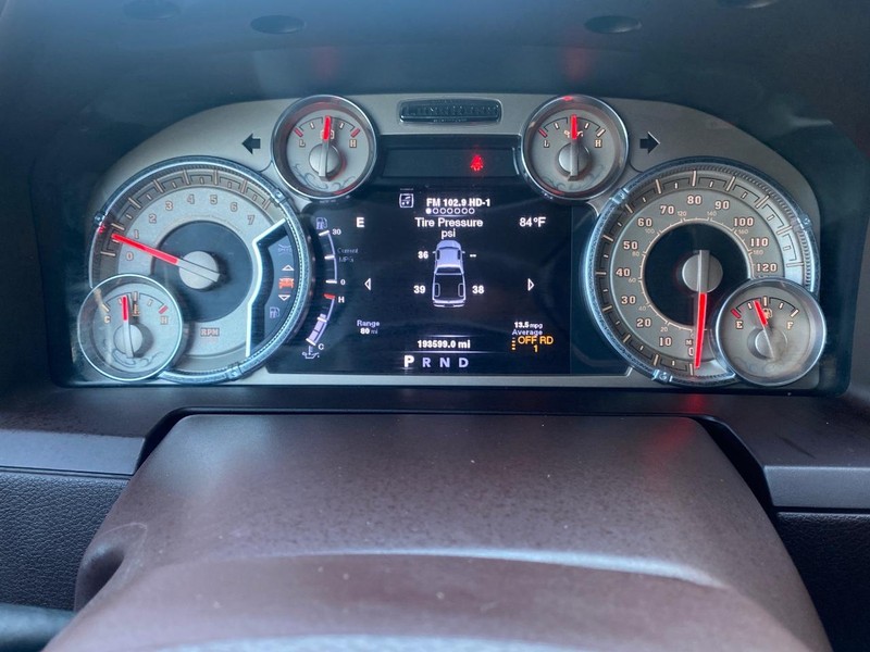 Ram 1500 Vehicle Full-screen Gallery Image 29