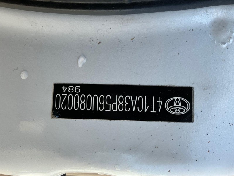 Toyota Camry Solara Vehicle Full-screen Gallery Image 16