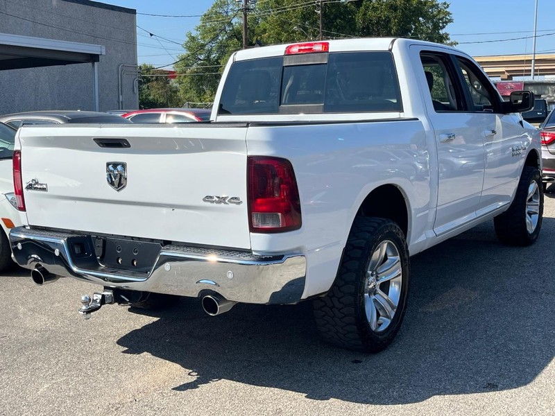 Ram 1500 Vehicle Full-screen Gallery Image 03