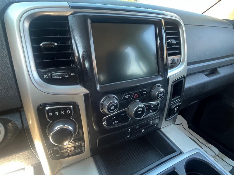Ram 1500 Vehicle Full-screen Gallery Image 22