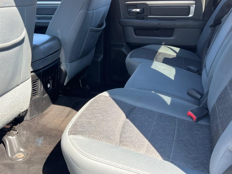 Ram 1500 Vehicle Full-screen Gallery Image 42