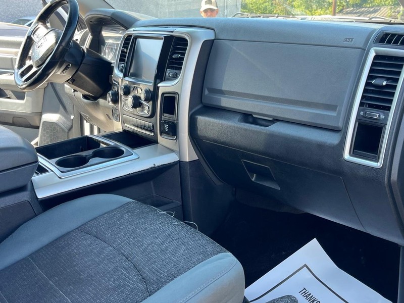 Ram 1500 Vehicle Full-screen Gallery Image 45