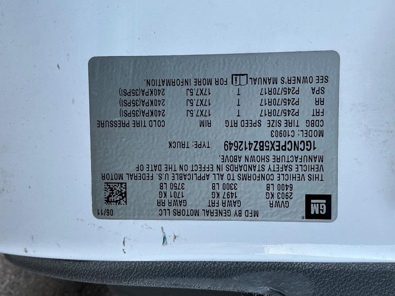 Chevrolet Silverado 1500 Vehicle Full-screen Gallery Image 14