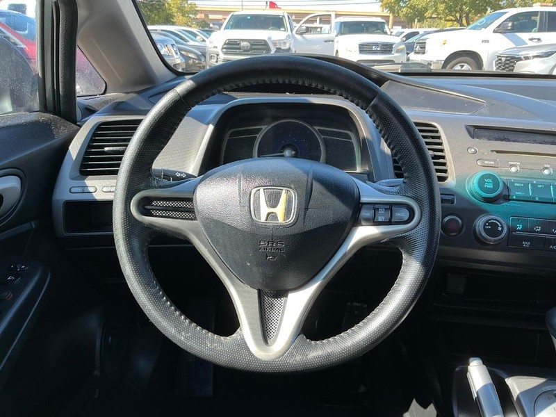 Honda Civic Sedan Vehicle Full-screen Gallery Image 12