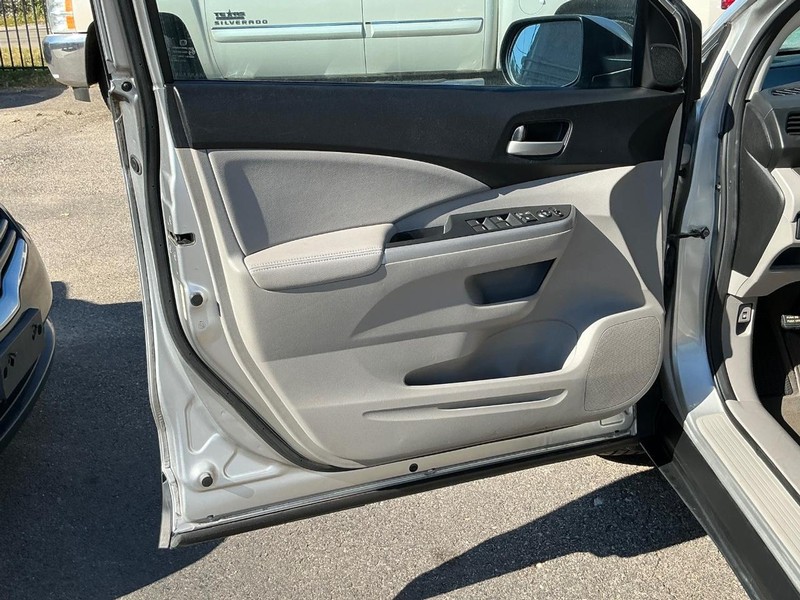 Honda CR-V Vehicle Full-screen Gallery Image 06