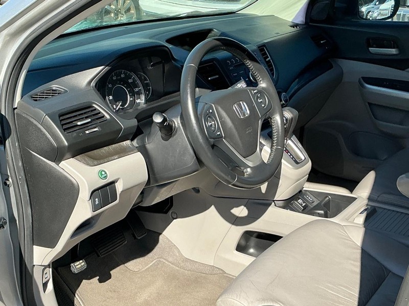 Honda CR-V Vehicle Full-screen Gallery Image 07