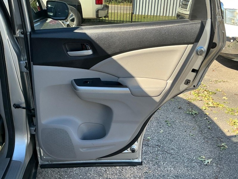 Honda CR-V Vehicle Full-screen Gallery Image 14