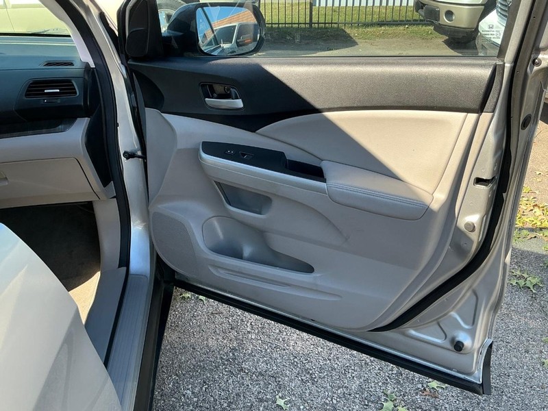 Honda CR-V Vehicle Full-screen Gallery Image 18