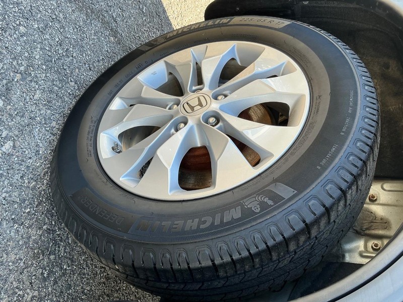 Honda CR-V Vehicle Full-screen Gallery Image 21