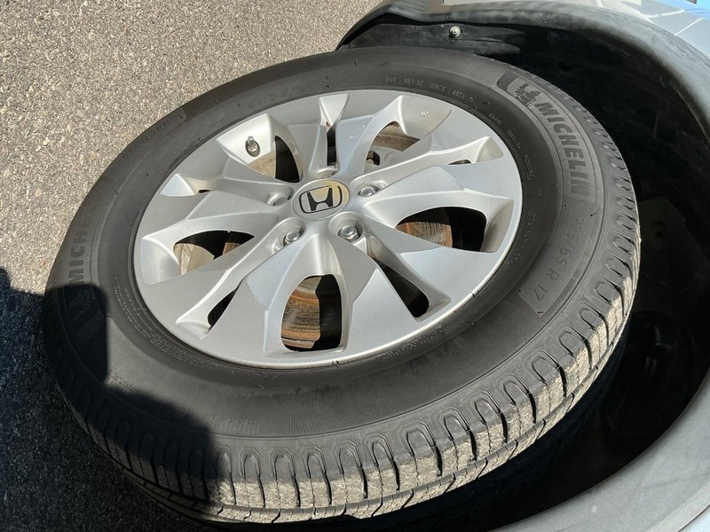 Honda CR-V Vehicle Full-screen Gallery Image 23