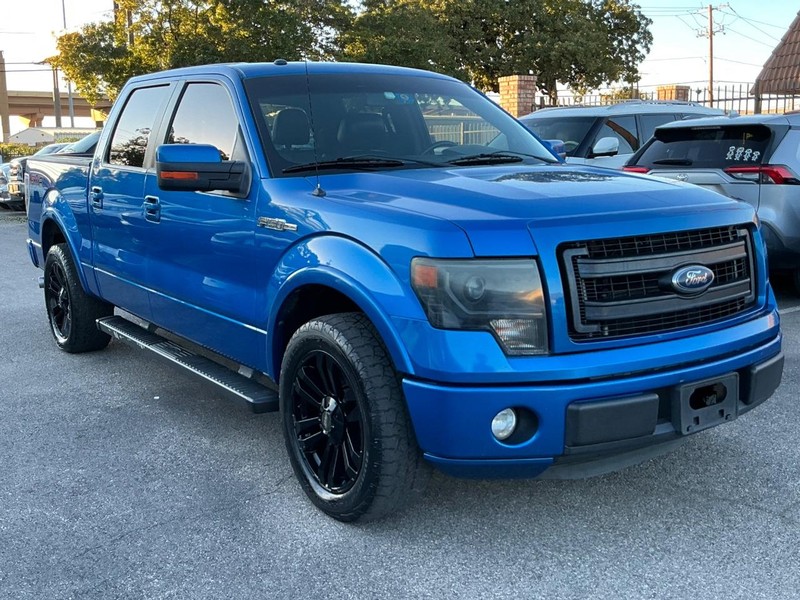 Ford F-150 Vehicle Full-screen Gallery Image 04
