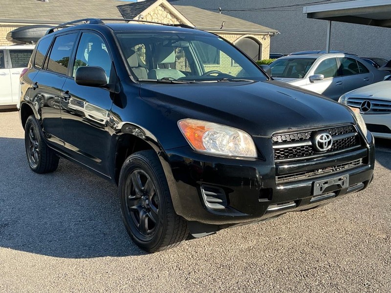 Toyota RAV4 Vehicle Full-screen Gallery Image 04