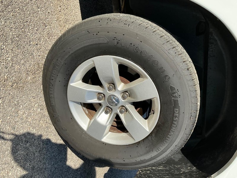 Ram 1500 Vehicle Full-screen Gallery Image 12