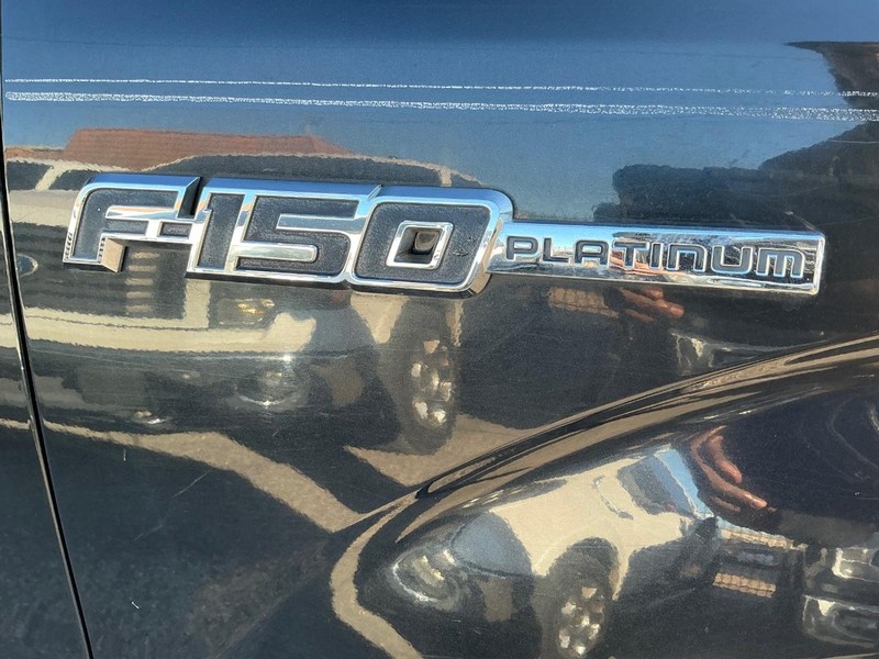 Ford F-150 Vehicle Full-screen Gallery Image 22