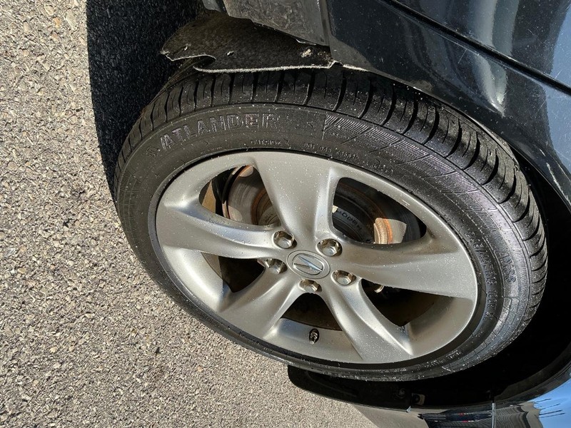 Acura TL Vehicle Full-screen Gallery Image 17