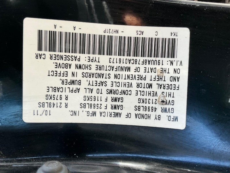 Acura TL Vehicle Full-screen Gallery Image 19