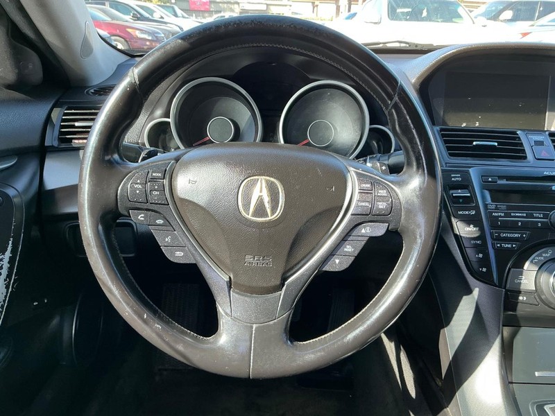 Acura TL Vehicle Full-screen Gallery Image 23