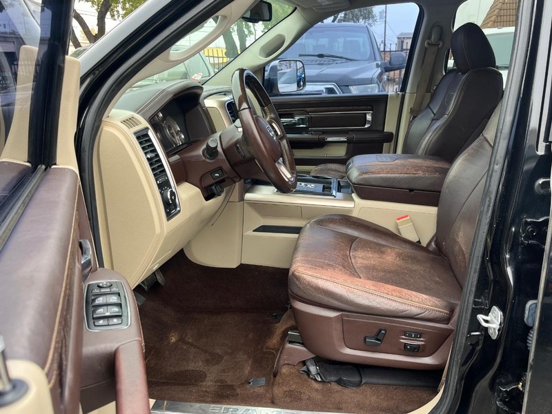 Ram 1500 Vehicle Full-screen Gallery Image 08