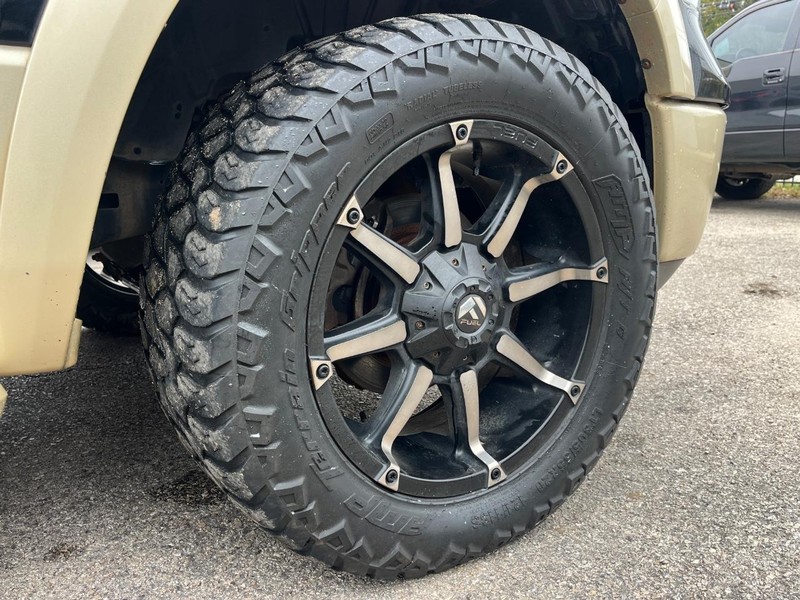 Ram 1500 Vehicle Full-screen Gallery Image 19