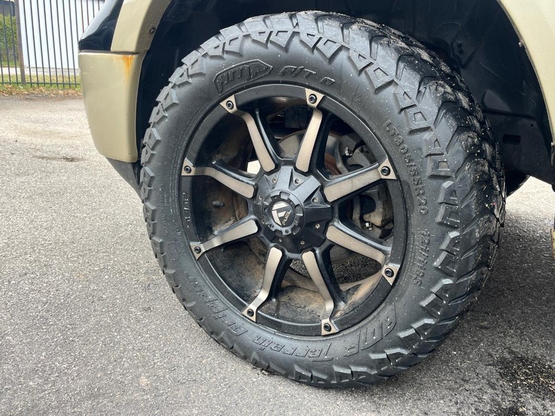 Ram 1500 Vehicle Full-screen Gallery Image 23