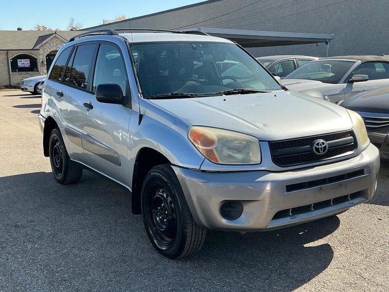 Toyota RAV4 Vehicle Full-screen Gallery Image 04