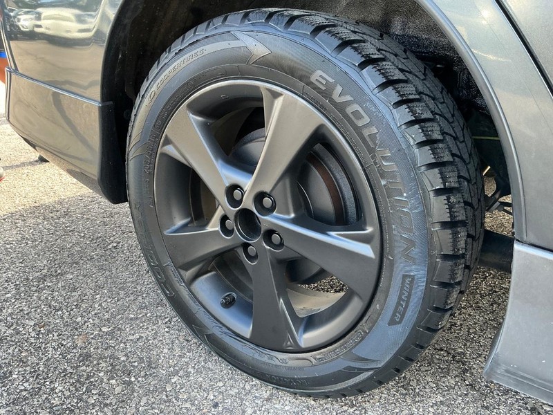 Toyota Corolla Vehicle Full-screen Gallery Image 22