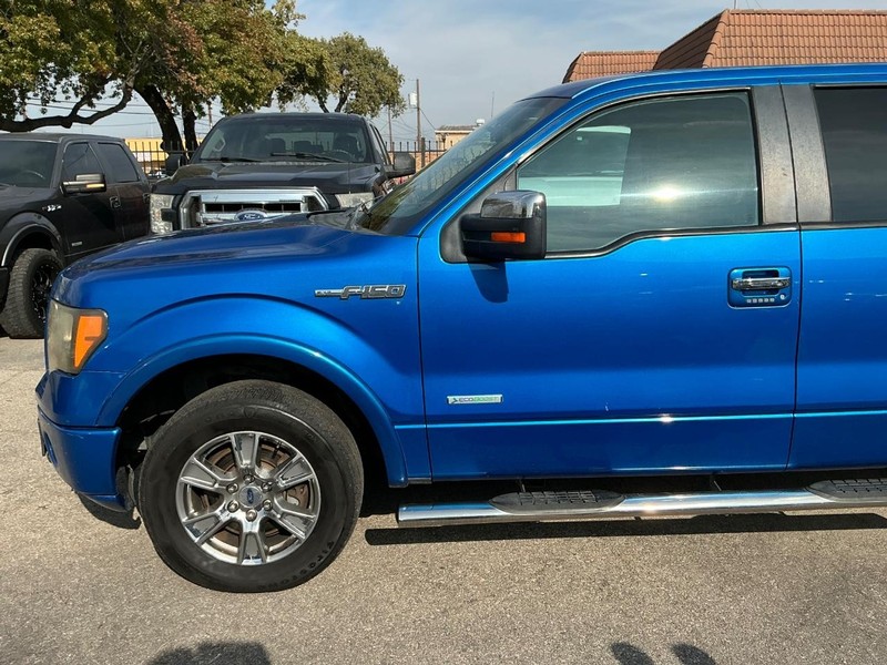 Ford F-150 Vehicle Full-screen Gallery Image 03