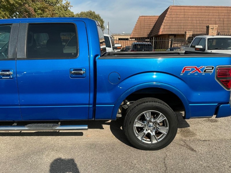 Ford F-150 Vehicle Full-screen Gallery Image 04