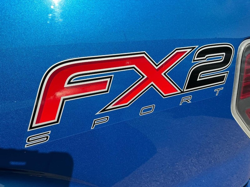 Ford F-150 Vehicle Full-screen Gallery Image 30