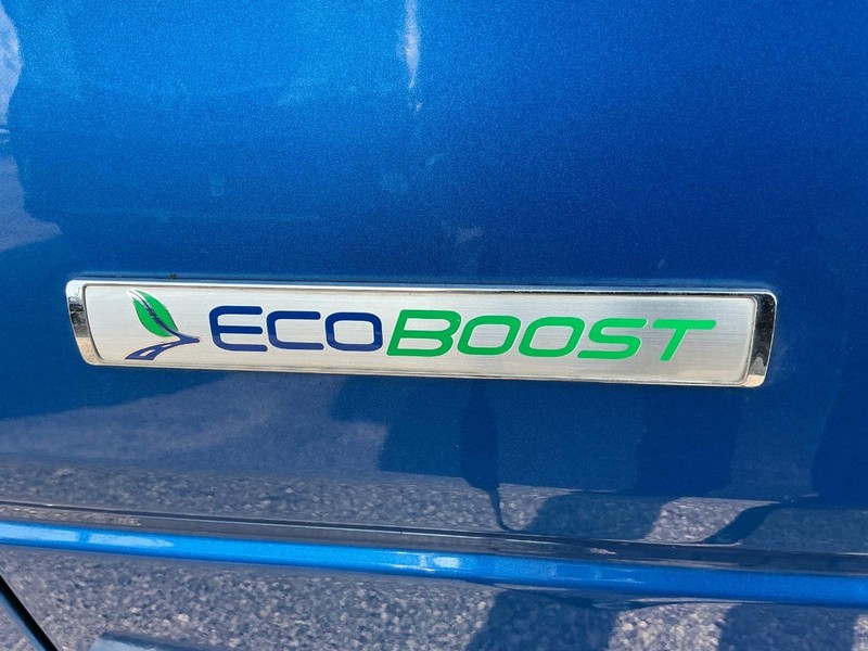 Ford F-150 Vehicle Full-screen Gallery Image 31