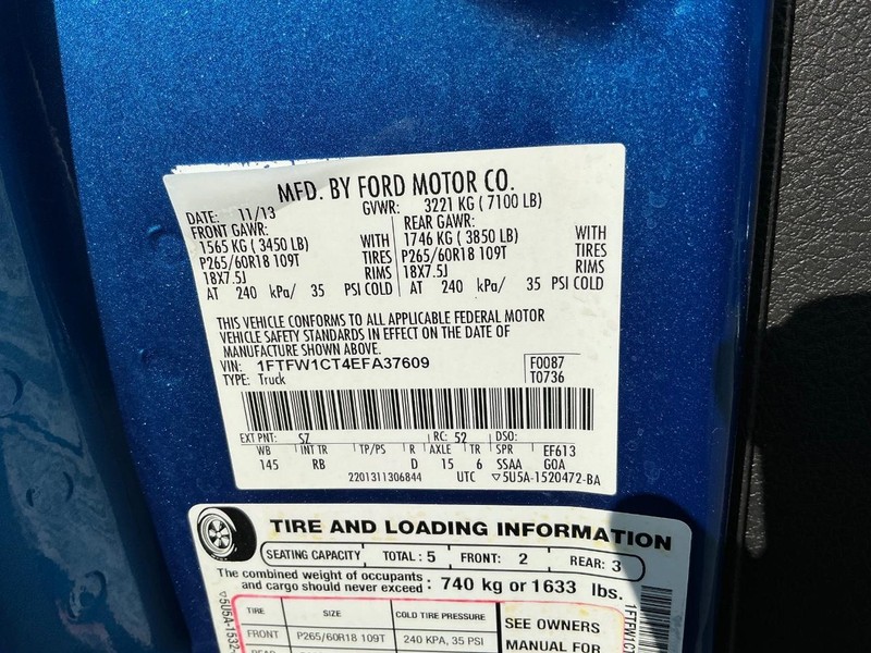 Ford F-150 Vehicle Full-screen Gallery Image 32