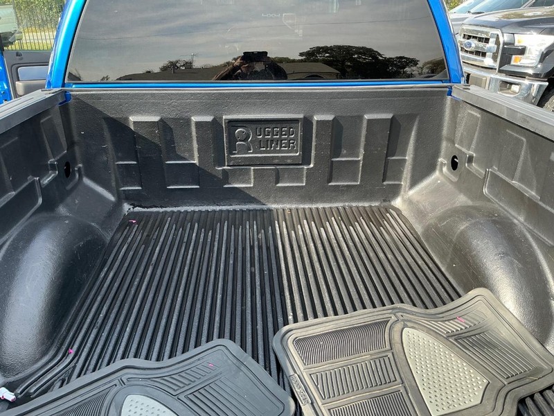 Ford F-150 Vehicle Full-screen Gallery Image 33