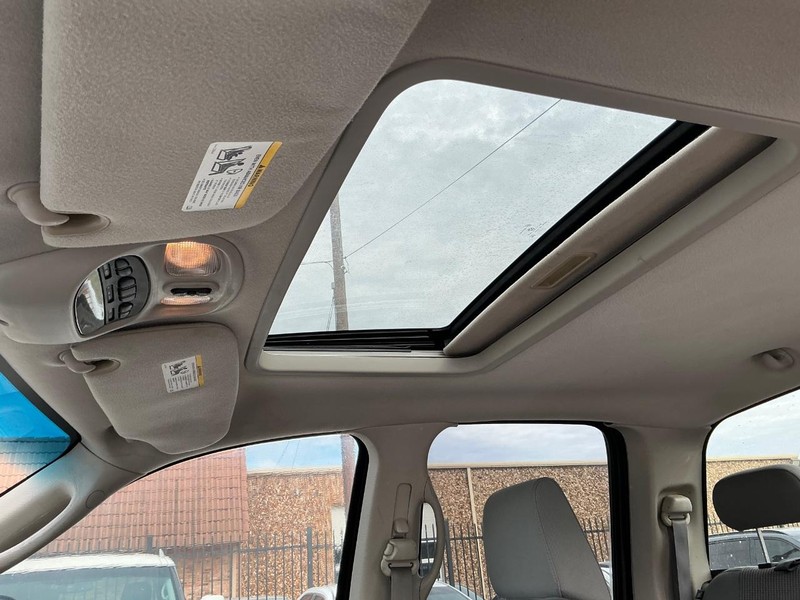 Dodge Ram 1500 Vehicle Full-screen Gallery Image 17