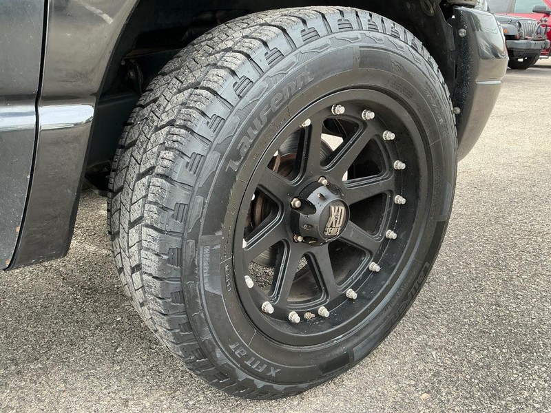 Dodge Ram 1500 Vehicle Full-screen Gallery Image 22