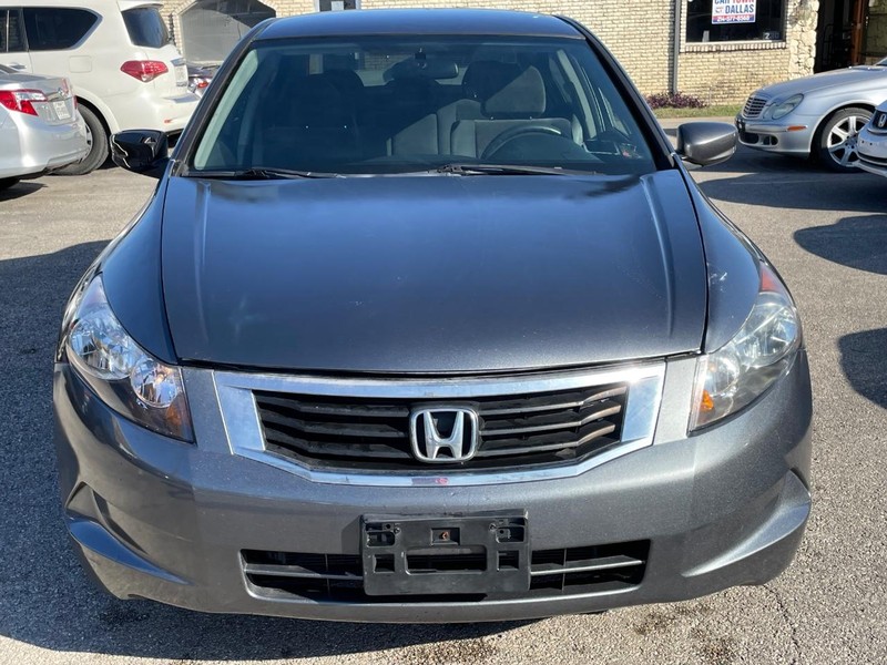 Honda Accord Sedan Vehicle Full-screen Gallery Image 12