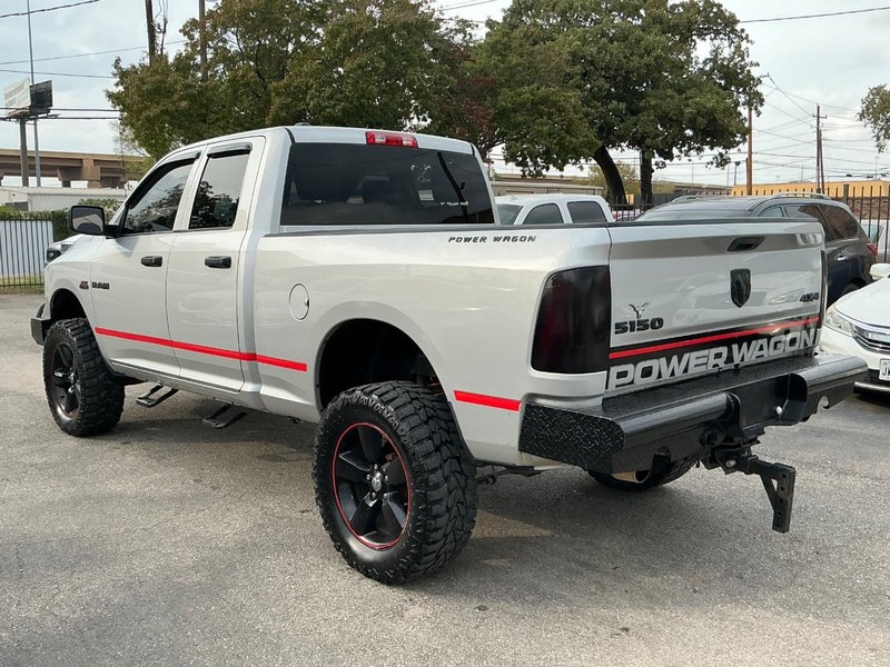 Ram 1500 Vehicle Full-screen Gallery Image 02