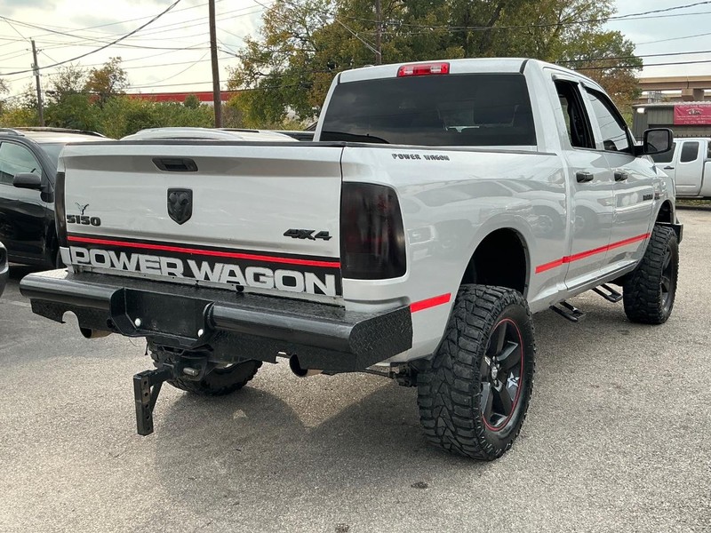 Ram 1500 Vehicle Full-screen Gallery Image 03