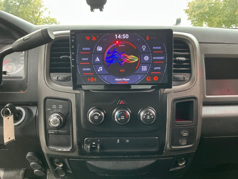 Ram 1500 Vehicle Full-screen Gallery Image 13