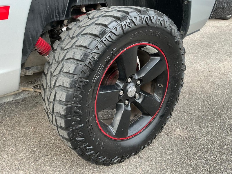 Ram 1500 Vehicle Full-screen Gallery Image 23