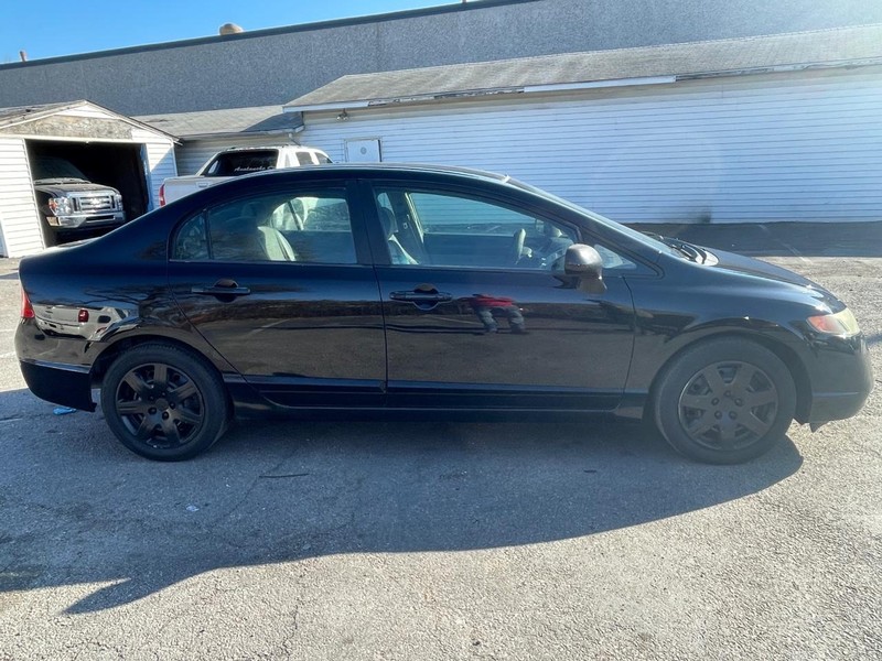 Honda Civic Sedan Vehicle Full-screen Gallery Image 08