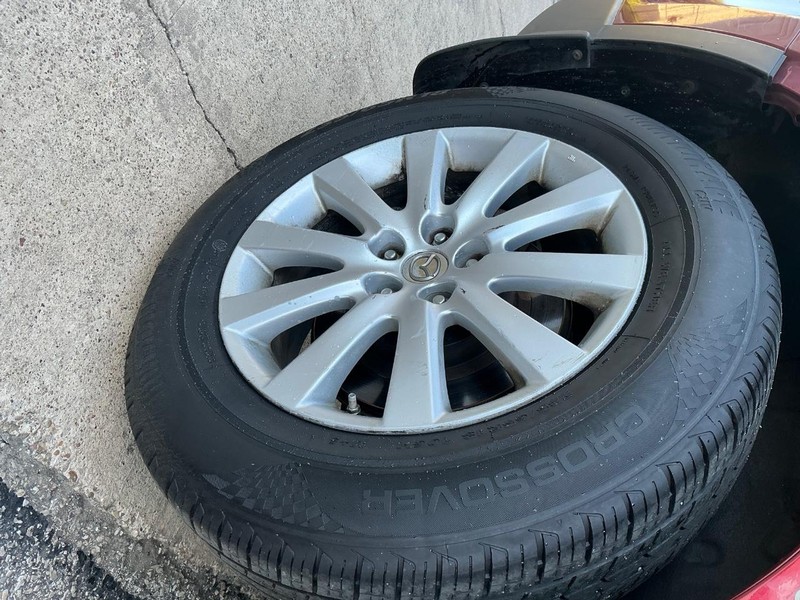 Mazda CX-9 Vehicle Full-screen Gallery Image 26