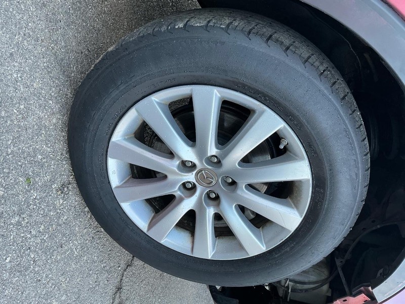 Mazda CX-9 Vehicle Full-screen Gallery Image 27