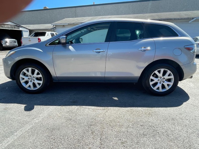 Mazda CX-7 Vehicle Full-screen Gallery Image 02