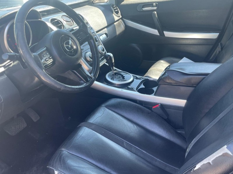 Mazda CX-7 Vehicle Full-screen Gallery Image 12