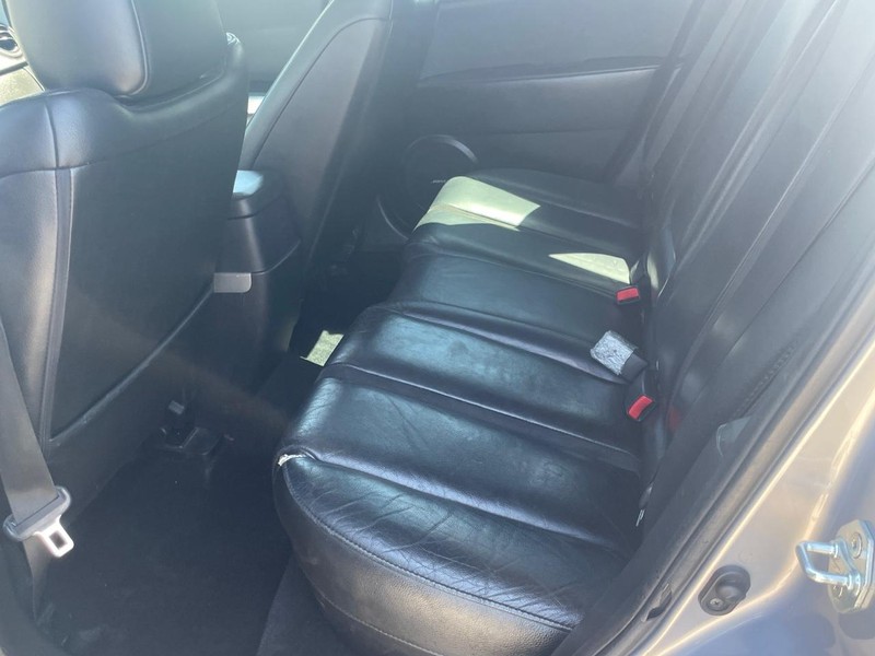 Mazda CX-7 Vehicle Full-screen Gallery Image 14