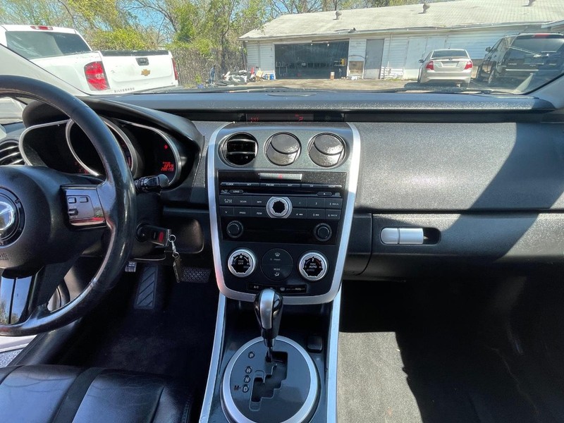 Mazda CX-7 Vehicle Full-screen Gallery Image 23