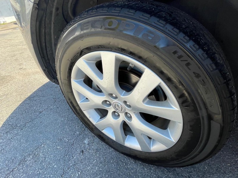 Mazda CX-7 Vehicle Full-screen Gallery Image 29