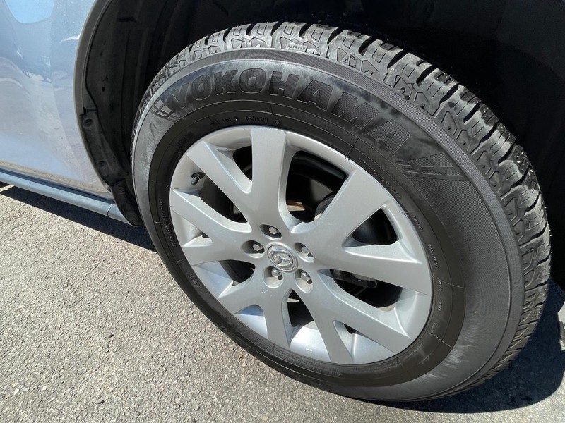 Mazda CX-7 Vehicle Full-screen Gallery Image 30